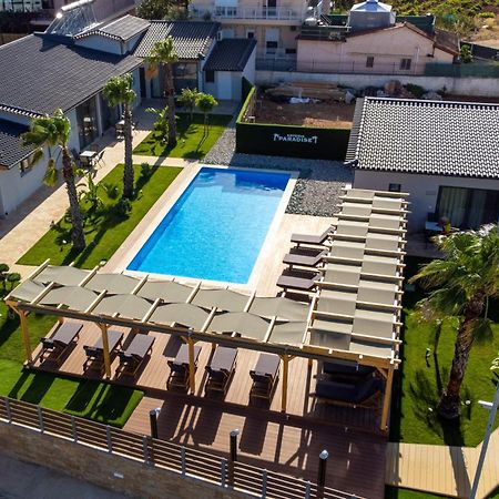 Paradise Apartments Artemida エクステリア 写真