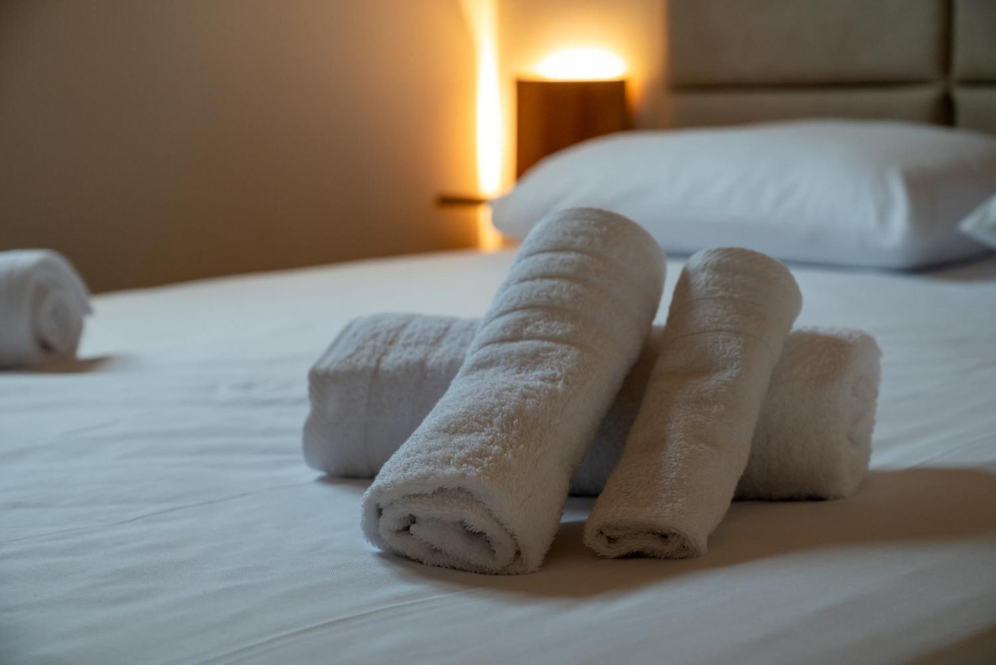 Paradise Apartments Artemida エクステリア 写真