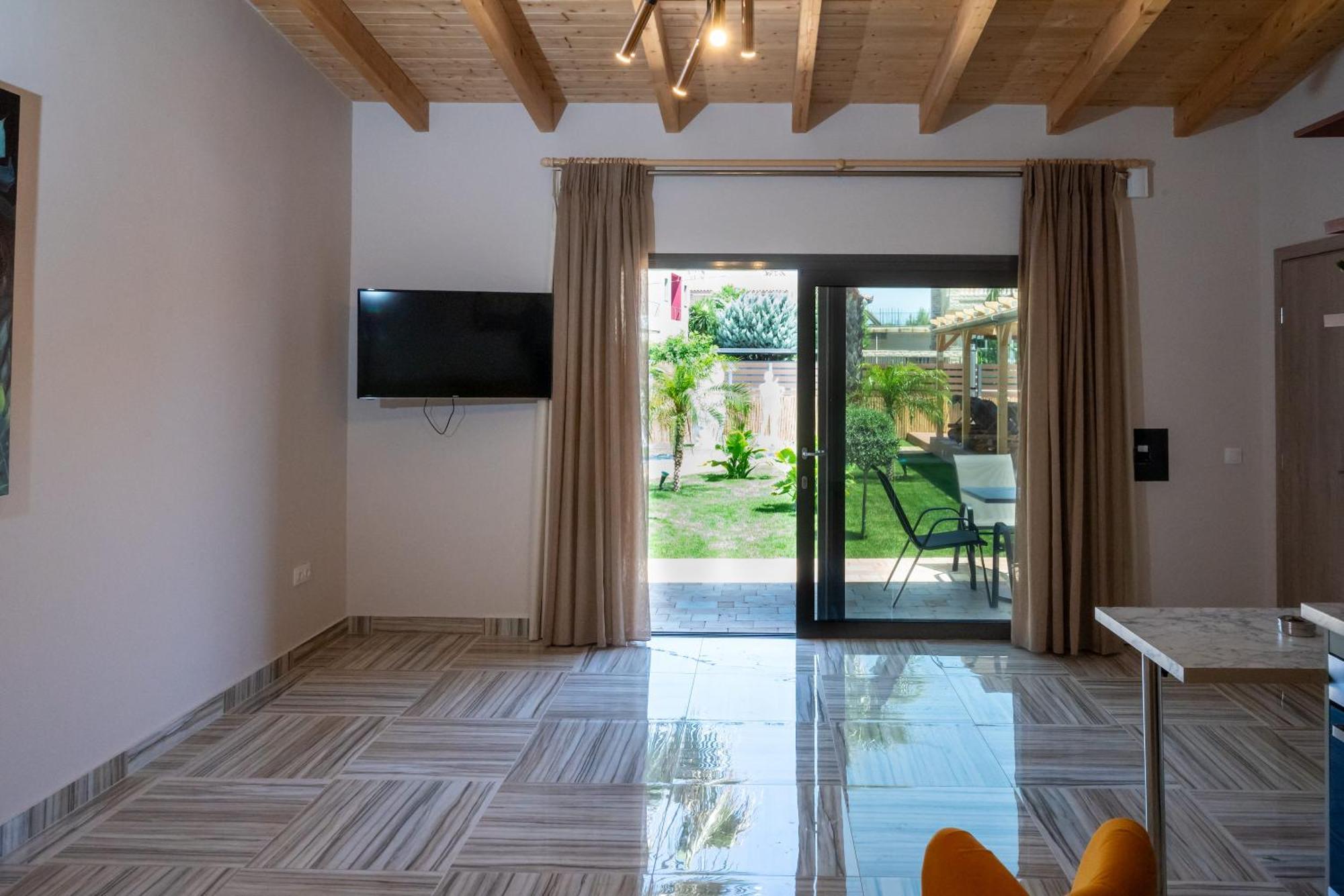 Paradise Apartments Artemida エクステリア 写真