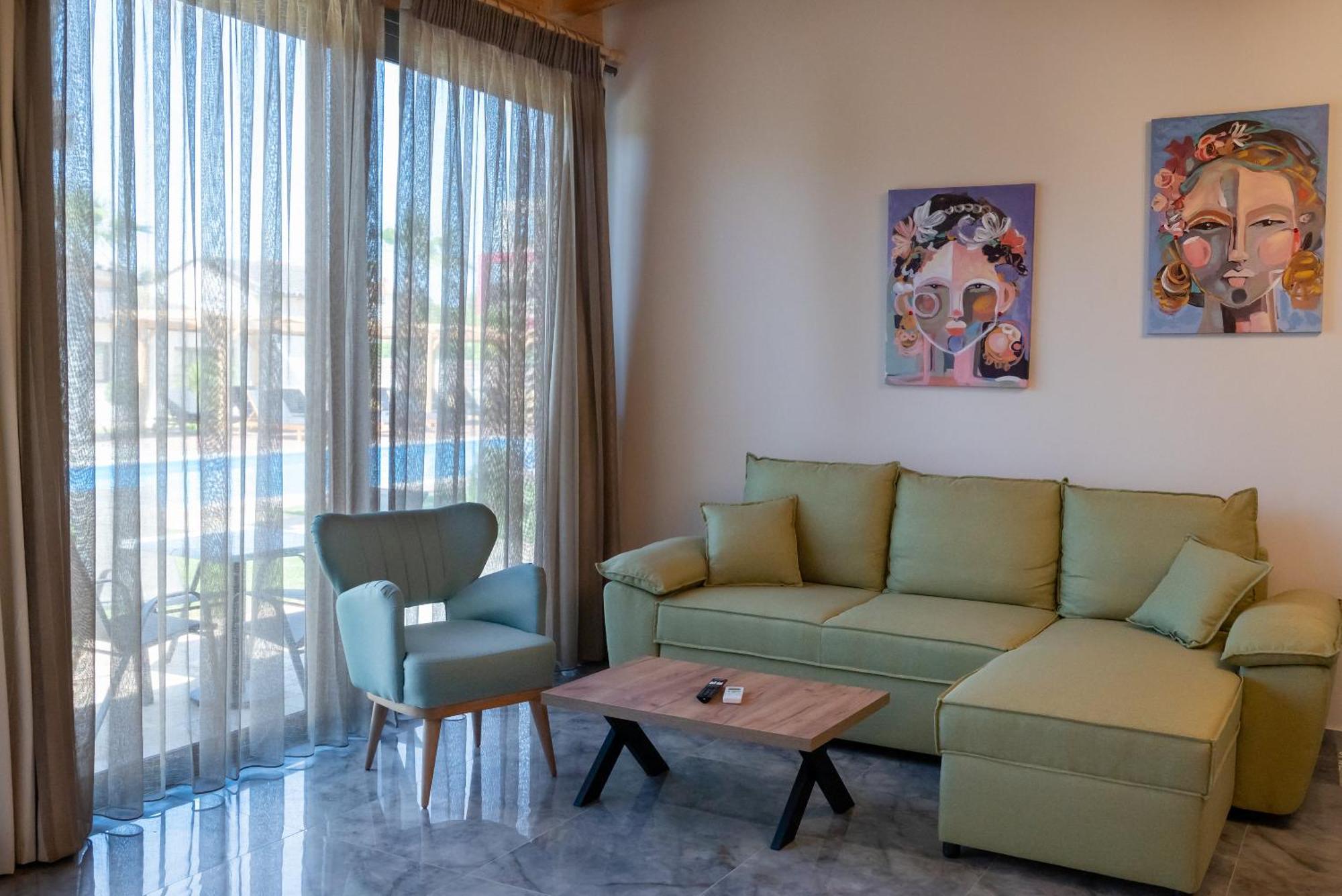 Paradise Apartments Artemida エクステリア 写真